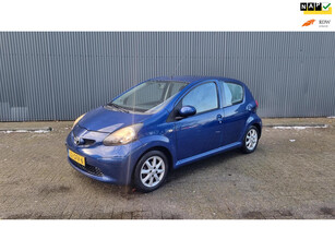 Toyota Aygo 1.0-12V + NETTE STAAT 127000KM NAP 5 DEURS AIRCO