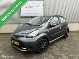 Toyota Aygo 1.0 VVT-i Aspiration 2012 / Airco / 5deurs / Bluetooth / 2e eigenaar NAP