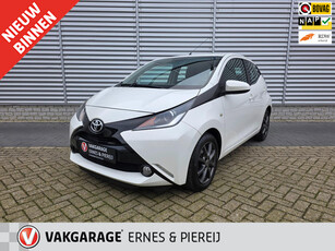 Toyota Aygo x-play met nieuwe koppeling!