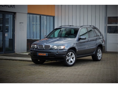 BMW X5 4.4i APPLE CARPLAY / LEER / TREKHAAK Zeer nette auto