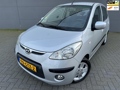 HYUNDAI I10 1.1 i-Catcher*APK*NAP*AIRCO*park sensoren*ELKT-RAAM*CD AFSTAND