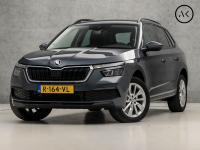 SKODA KAMIQ 1.5 TSI ACT Sportline 150Pk Automaat (APPLE CARPLAY, CAMERA, STOELVERWARMING, SPORTSTOELEN, GETINT GLAS, CLIMATE, LED KOPLAMPEN, NIEUWSTAAT)