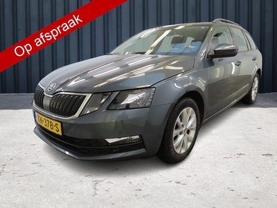 SKODA OCTAVIA Combi 1.0 TSI Greentech Ambition Business (116PK), 1ste-Eigenaar, Keurig-Onderh., Navigatie/Apple-Carplay/Android-Auto, Parkeersensoren-V+A, Cruise-Control, Spiegel-Pakket, Licht-Zicht-Pakket, Airco/Climate-Control, LM.-velgen-16Inch, Privacy-Glas, NL-...