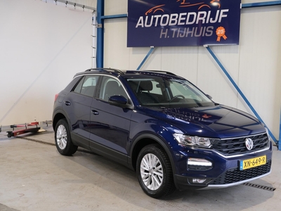 VOLKSWAGEN T-ROC 1.5 TSI Style Automaat - Airco, Cruise, Navi, PDC, Trekhaak.