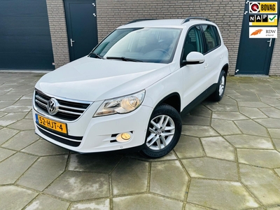 VOLKSWAGEN TIGUAN 1.4 TSI Comfort&Design|stoere en erg goed verzorgde Tiguan|2de set wielen winters|trekhaak|Navi