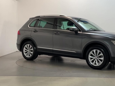 VOLKSWAGEN TIGUAN 1.5 TSI 150pk DSG ACT Comfortline Business Navigatie Parkeersensoren DAB+