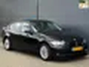 BMW 3-serie 318i Business Line AIRCO NAVI TREKHAAK PDC