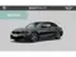 BMW 3-serie 330e xDrive M-Sport Schuifdak CoPilot Head Up Comfort Access