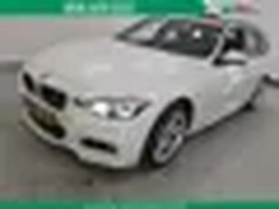 BMW 3-serie Touring 318i 136pk Automaat M Sport Corporate Lease Panoramadak Navi PDC Lederen