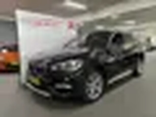 BMW X1 SDrive20i Centennial High Executive / NL-auto, Automaat, Stoelverwamring