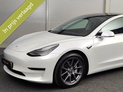 Tesla Model 3 Performance Auto pilot Panoramadak 8 Procent bijtelling Long Range Dual AWD 350 kW / 476 PK Performance panoramadak 8 Procent bijtelling Leer stoelverwarming Long range zeer mooie auto