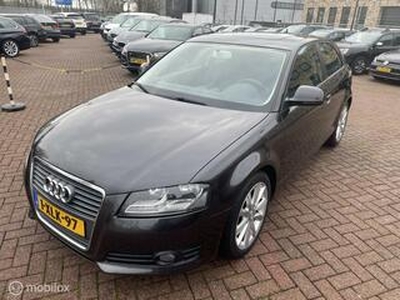 Audi A3 1.4 TFSI Pro Line Business / Automaat / Schuifdak