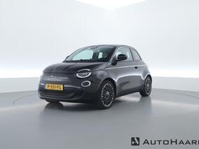 Fiat 500 e La Prima 42 kWh | Pano | Adapt. Cruise | Camera | Keyless | Apple CarPlay