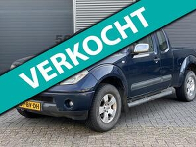 Nissan NAVARA 2.5 dCi SE King Cab Airco/4X4