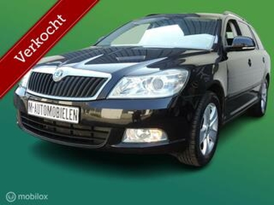 Skoda OCTAVIA Combi 1.2 TSI Elegance,NAVIGATIE,SPORT VELGEN!