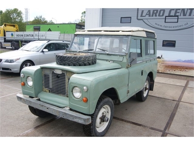 Land Rover 88 Stationwagon (bj 1970)