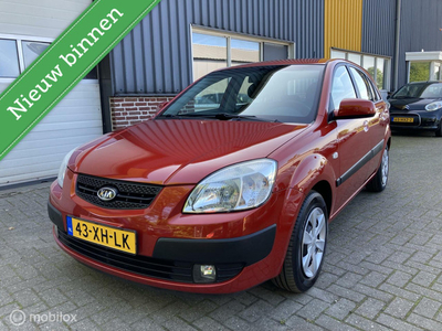 Kia Rio 1.4 X-tra NETTE AUTO!