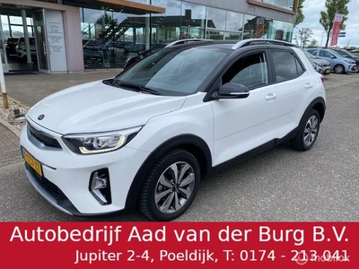 Kia Stonic 1.0 T-GDi MHEV DynamicPlusLine Two tone kleur Wit/Zwart , Navigatie , camera , Climate & Cruise controle