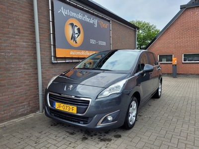 Peugeot 5008 1.2 PureTech Blue Lease 5p. (verbruikt olie)