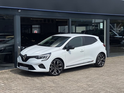 Renault Clio 1.6 E-Tech Hybrid CRUISE/CAM/NAVI