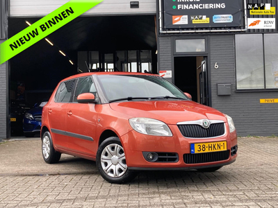 Skoda Fabia 1.4-16V Ambiente|Airco|Cruise Control|NAP|APK