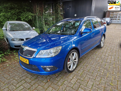 Skoda OCTAVIA 2.0 RS 200PK Aut. Airco/ Leer/ Xenon/ Navi/ Cruise/ PDC/ 18Inch