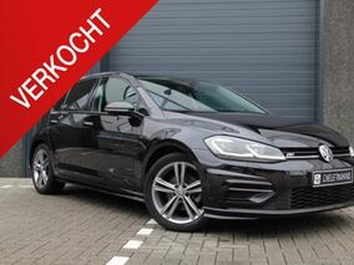 Volkswagen GOLF R Line DSG Highline Business 150 pk Digitaal Display | Carplay | Achteruitrijcamera | Parkeersensoren Rondom | Stoelverwarming | Adaptive Cruise Control | Navigatie | Trekhaak | Climate Control | DSG