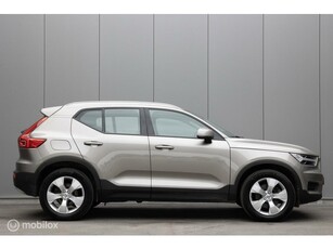 Volvo XC40 2.0 B4 Momentum Business