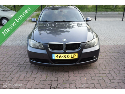 BMW 3-serie Touring 318d Business Line