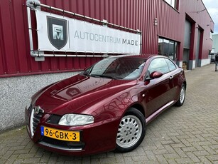 Alfa Romeo GT 1.8 T.Spark Progression // Clima