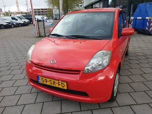 Daihatsu Sirion 2 1.0-12V Trend .