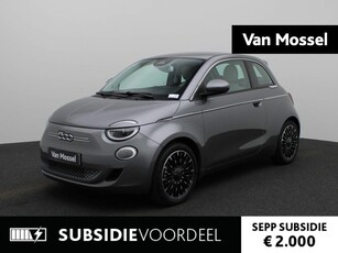 Fiat 500e La Prima 42 kWh | Lederen Bekleding | Navigatie | Climate Controle | Camera | Parkeersensoren | LMV 17