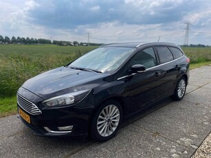 Ford FOCUS Wagon 1.0 Titanium, Navi, Camera