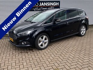 Ford S-Max 1.5 Titanium met Panoramadak en 1600kg trekgewicht | Clima | Cruise | LM Velgen | Privacy glas | Navigatie | Elektrische achterklep | RIJKLAARPRIJS INCL 12 MAANDEN GARANTIE EN BEURT