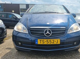 Mercedes A-klasse 160 BlueEFFICIENCY Business Class €3950,- Goed onderhouden - Hoogzitter - Zeer netjes komt met nieuwe apk