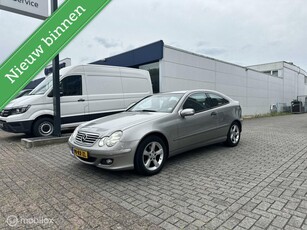 Mercedes C-klasse Sportcoupé 200 CDI Amice Navi Clima PDC