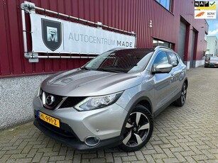 Nissan Qashqai 1.2 Connect Edition // Clima // Navi // PDC // Pano.dak// Trekhaak