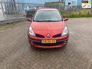 Renault Clio 1.4-16V Dynamique Luxe