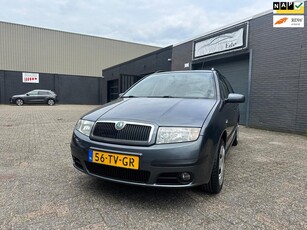 Skoda Fabia Combi 1.4-16V Spirit+ Airco Cruise Elek. Pakket APK NAP.