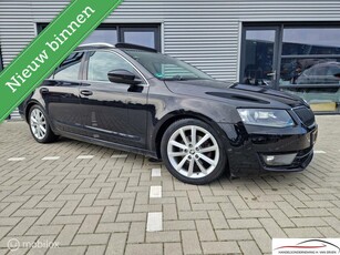 Skoda Octavia Combi 1.4 SCHUIFKANTELDAK SMARTLINK XENON 17