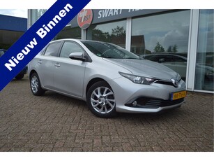 Toyota Auris 1.2T Aspiration Automaat | Navi | Trekhaak | Cruise C. | NL auto