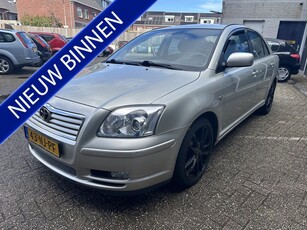 Toyota Avensis 2.0 VVTi Linea Luna airco/ecc navi nieuwstaat!