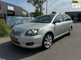 Toyota Avensis Wagon 2.0 D-4D Executive Business LEER/NAVI/ECC