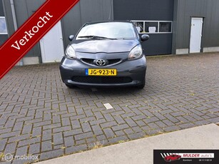 Toyota Aygo 1.0-12V +