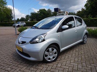 Toyota Aygo 1.0-12V + AUTOMAAT Dealerauto!