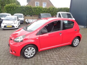 Toyota Aygo 1.0 VVT-i Access 5 deurs, radio cd