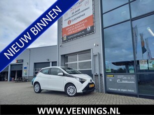 Toyota Aygo 1.0 VVT-i x-play - CAMERA - NAVI - AIRCO - CRUISE - BLUETOOTH -