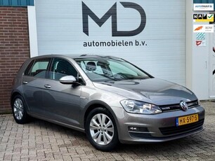 Volkswagen Golf 1.0 TSI Business / Navi / Cruise / Trekhaak