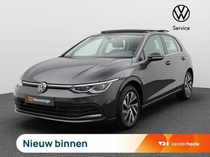 Volkswagen Golf 1.4 eHybrid Style 204PK DSG Panoramadak, stuur/stoelverwarming, travel assist, elek. stoel, keyless, 16'' lichtmetaal