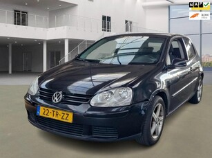 Volkswagen Golf 1.6 FSI Optive